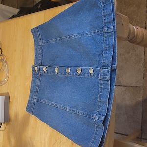 Blue Denim skirt size 6 Divided brand